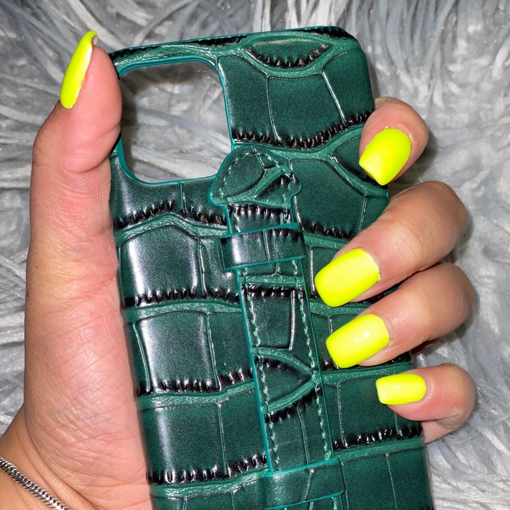 Snakeskin IPhone 11 Pro case